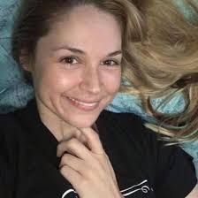 Shawna Meade's Instagram, Twitter & Facebook