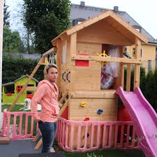 Damit sie dies sicher tun können, sind spielgeräte aus holz eine gute lösung. Wegen Larmbeschwerden Hauseigentumer Fordert Von Familie Abbau Von Kindergerat Im Garten Munchen