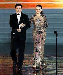 Juliette And Johnny Reunted After 18 Years In The Public Eye At Least They Co Started In Chocolat Johnny Depp Johnny Depp Movies Johnny Depp Chocolat
