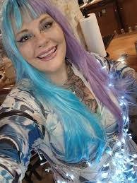 Just want to say hello to all my Phoenix area friends! I visited Jen Owen  and Cyrus Hovey last November and had an absolutely fantastic time with the  drum circles I attended.