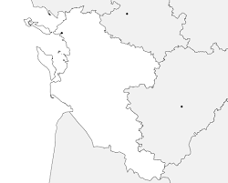 Ce département, tout en longueur et à la curieuse configuration géographique, est constitué de plaines et de bas plateaux peu boisés au nord mais davantage au sud du fleuve, notamment. Carte De La Charente Maritime Charente Maritime Carte Des Villes Sites Touristiques