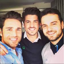 Y, de repente, irrumpe Manu, el hermano pequeño de David Bustamante