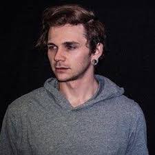 Chris Brewington's Instagram, Twitter & Facebook