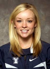 Kari Clifford's Instagram, Twitter & Facebook