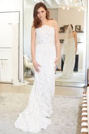 How To Find The Perfect Wedding Dress Wedding Dress Style Modern Bridal Dress Pretty White Dresses Wedding Dresses