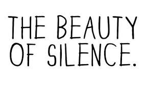 In Btween Thoughts Be Silent Be Still Poster Con Illustrazioni Detti