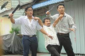A story about fadil who fall into mafia world led by taji samprit and his son wak doyok. Abang Long Fadil Berpaksikan Dunia Gengsterisme Wayang Mstar