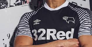 Er unterschrieb einen vertrag mit einer laufzeit bis zum 30. Derby County 19 20 Ausweichtrikot Veroffentlicht Nur Fussball
