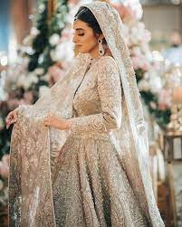 Gorgeous Indian Wedding In 2020 Asian Bridal Dresses Asian Wedding Dress Desi Wedding Dresses
