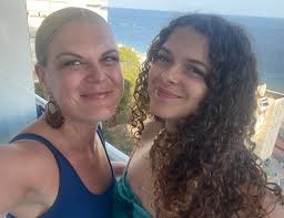 I've got family visiting from a country town until Tuesday. They're keen to  try a few cultural/multicultural experiences they'd never be able to do in  their little country town. Food, opera, chamber