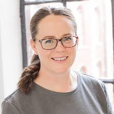 Closing an incredible chapter and opening the door to new possibilities  After 6.5 rewarding years at Clifford Chance Amsterdam, I have decided it's  time for my next step in my career. My