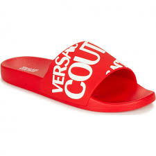 Nouvelle Claquette Versace E0yvbsq1 Rouge Collection Ete 2020 Découvrez les mules en cuir, les mules de piscine ou les tongs de marques telles que adidas si vous souhaitez inclure de nouvelles lignes dans votre collection, optez pour la claquette, l'étape suivante logique qui sera incontournable cet été. claquette homme versace rouge e0yvbsq1 rouge