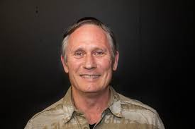 David Jacobs (@XpresslyOnToast)