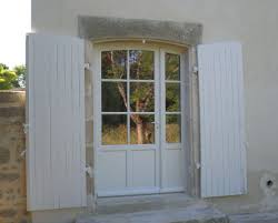 Volets pvc alu et bois sur mesure le roi de la fenêtre, menuiseries sur mesure en ligne, vous propose une gamme de volets pour une pose à neuf ou pour une pose en rénovation. Lmb Martin Freres Menuiserie Bois Menuiserie Exterieure Fenetre Et Porte Fenetre