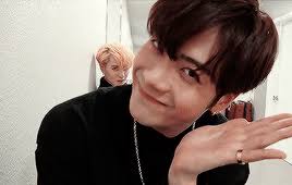 Living together / being a real couple : K Pop Writings