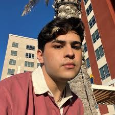 Jewel Fitzgerald's Instagram, Twitter & Facebook