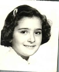 Kindergarten 1953. Gloria Fineman is the teacher. I'm in the lower right  corner. Karen Langfelder is in the front left corner. I also see Steve  Kornblum, Linda Smith, Maxine Friedman, Marjorie Shnur,