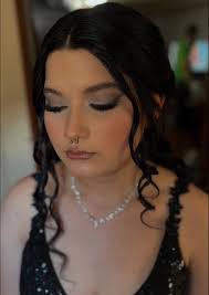 Daisy Wallace • MUA