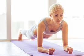 Esercizi Spalle E Braccia Da Fare A Casa Per Tonificare E Snellire Tavole Esercizio Esercizi Per Braccia Flaccide Allenamento Con Step