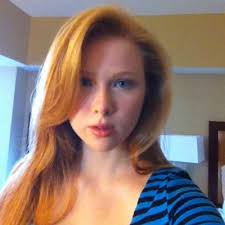 Molly C. Quinn Biography