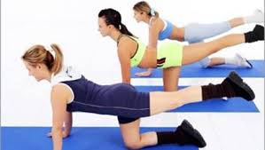 L'allenamento deve sempre contenere una fase di riscaldamento che in questo caso è un allenamento vero e proprio che preparerà il fisico in maniera adeguata per gli esercizi pesanti successivi. Gag L Allenamento Mirato Per Gambe Addominali E Glutei La Gazzetta Dello Sport