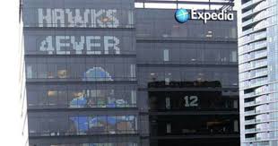 Black Actress In Expedia Commercial Expedia Building In Seattle Seattle Seahawks Seahawks Team