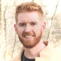 Kerry Redmond's Instagram, Twitter & Facebook