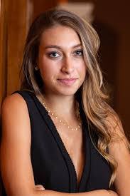 Danielle Nutter's Instagram, Twitter & Facebook