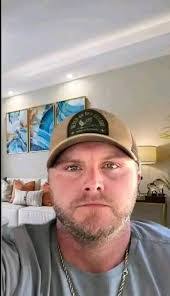 Aaron Declue's Instagram, Twitter & Facebook