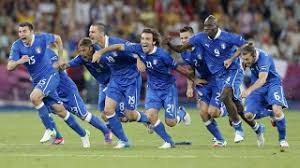 La última vez que españa e italia se encontraron en una euro fue en el 2012, en aquella ocasión españa venía con todo el empuje de ser una de las mejores del mundo y. Italia Es Semifinalista De La Euro 2012