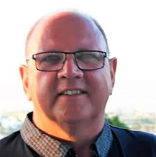 How to repair a damaged ukulele?