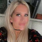 Jennifer Goertz's Instagram, Twitter & Facebook