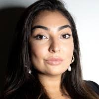 600+ "Capodanno" profiles