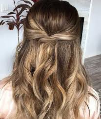 A casual short wavy hairstyle is the level of hairstyle you'd wear to many any casual occasion or maybe outing. 40 Stunning Long Wavy Hairstyle Ideas For 2021