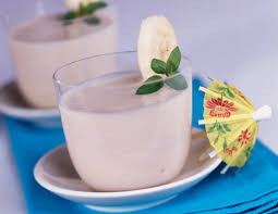 Bananenmilch Himbeer Und Erdbeermilch Rezept Rezepte Bananenmilch Himbeeren