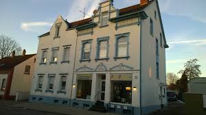 Sie hat 4 zimmer, küche, diele 1 duschbad und 1 wannenbad. 3 Zimmer Wohnung Zu Vermieten Diekerstr 55 42781 Haan Mettmann Kreis Mapio Net