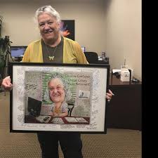 Goodbye gift ideas for departing coworkers and bosses. Going Away Gifts For Coworkers And Bosses Gifter World