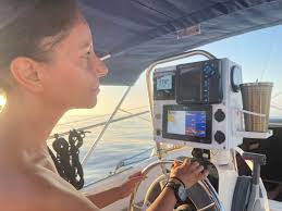 September is just a great time for sailing. The long 8 month journey of  refurbishing "Sea Harvest" came to an end and its time to enjoy. Special  thanks to BWY for offering