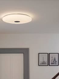 Pour la cuisine ou la chambre. Un Plafonnier Simple Et Elegant Pour Une Lumiere Diffuse Ideal Pour Une Entree Castorama Inspiration Decoration Idee Plafonnier Led Plafonnier Castorama