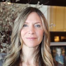 Laurie Skinner's Instagram, Twitter & Facebook