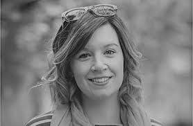 Laura Drane's Instagram, Twitter & Facebook