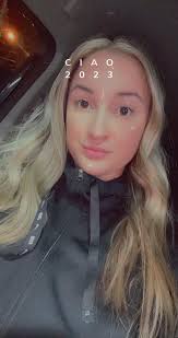 keelyshay__ का Instagram photo • Mar 25, 2023 at 9:48 PM