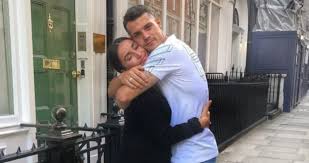 Ayana, anderthalb, hat im april dieses. Granit Xhaka Ist Romantisch Hier Ist Was Der Ehemann Ihr Gab Lajme Mk Nachrichten Aus Nordmakedonien