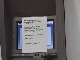 Ihre volksbank raiffeisenbank ist immer für sie da. Lustadt Dieb Raumt Vr Bank Geldautomaten Leer Und Erbeutet Hunderttausend Euro