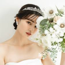 Ivory&co ティアラ Iris 美品】 IVORY&CO ティアラ Iris Ivory & Co.  アイボリー・アンド・コー】ALEXANDRA アレクサンドラ