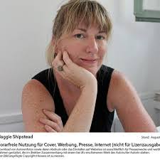 Marian Graves's Instagram, Twitter & Facebook