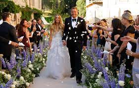 1 in singles, she achieved the top ranking for the first time on 11 october 2010, becoming the 20th player in the open era. Caroline Wozniacki Wedding Dress Popsugar Fashion Uk