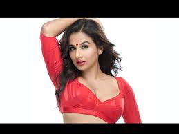 Sex Bomb Vidya Balans Red Blouse To Prove Lucky For Ekta Kapoor -  Bollywood Hot