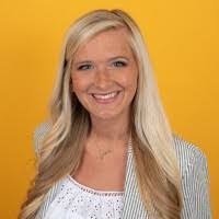 Amber Pate's Instagram, Twitter & Facebook