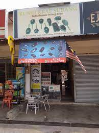 I think happen to my officemate share experience of the locksmith while chatting with him when duplicating key. Kunci Kraf Subang Locksmith Mencari Tukang Kunci Kunci Hilang Lost Key Duplicate Kunci Duplicate Axcess Card Immobiliser Key Programming Key Shell Casing In Sya Allah Kami Boleh Bantu Boleh Hubungi